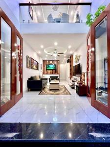 Nhà mới đẹp ngõ thoáng nông Bồ Đề Long Biên
